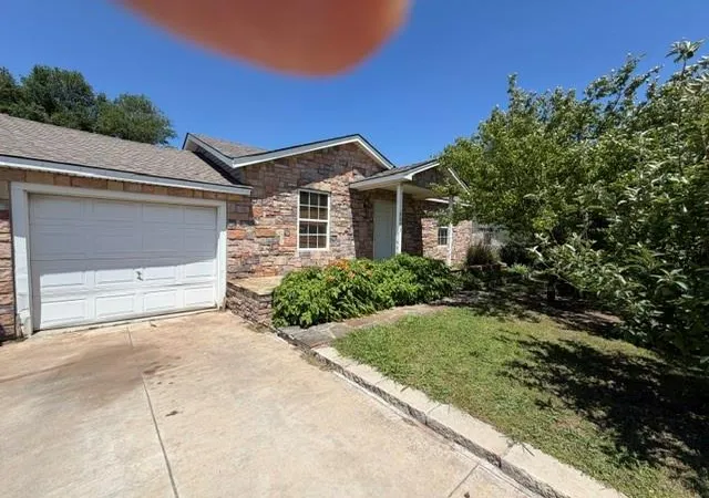 Homes for sale in Oklahoma City, OK | 4003 Se 9th St, Oklahoma City, OK 73115 | MLS# 1237581