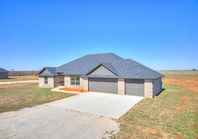 Single family home for sale at 24955 Belmont Pass, Cashion, OK 73016 | MLS# 1237594
