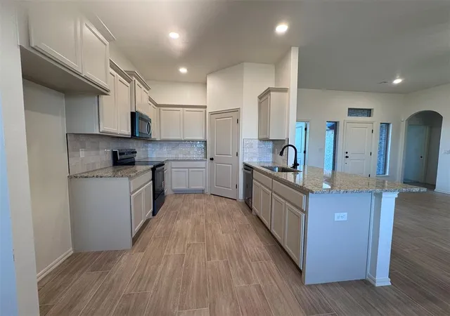 Photo 4 of Single family home for sale at 24955 Belmont Pass, Cashion, OK 73016 | MLS# 1237594 | Listing updated on 2026-09-12