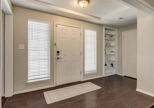 Photo 3 of Sale Pending at 3216 Greenwood Dr, Norman, OK 73072 | MLS# 1237598 | Listing updated on 2026-09-30