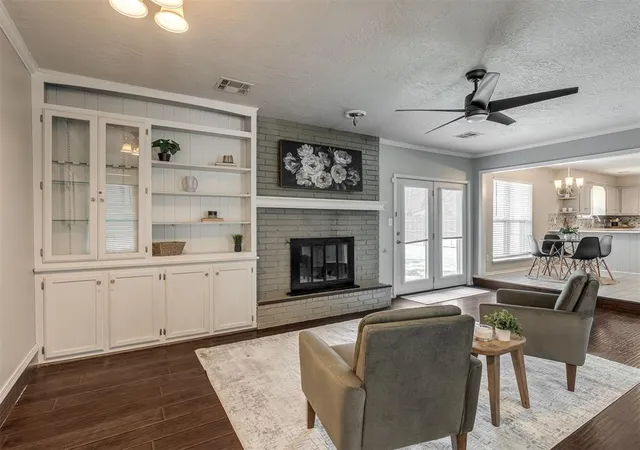 Photo 4 of Sale Pending at 3216 Greenwood Dr, Norman, OK 73072 | MLS# 1237598 | Listing updated on 2026-09-30