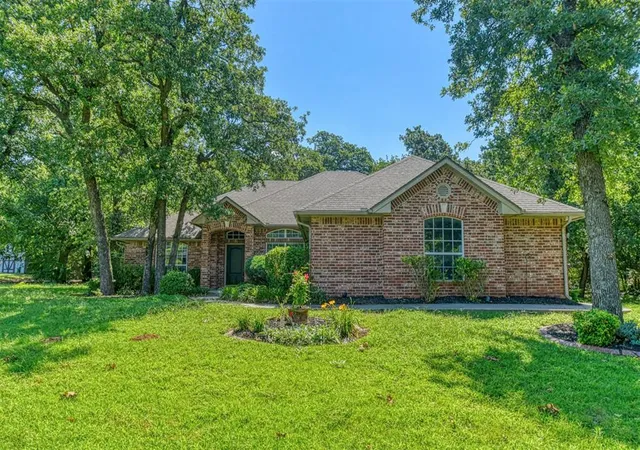 Homes for sale in Blanchard, OK | 1408 Foxboro Ln, Blanchard, OK 73010 | MLS# 1237599