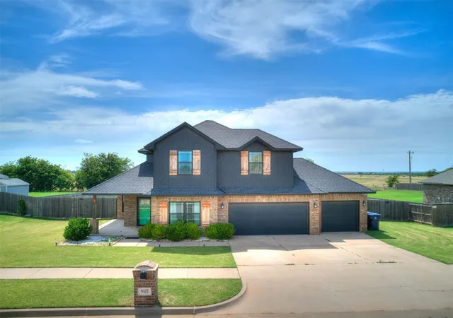 1st image of 9517 Sullivan Ave, Yukon, OK 73099 | MLS# 1237602