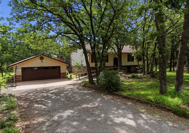 Homes for sale in Chandler, OK | 870776 S Hickory Ln, Chandler, OK 74834 | MLS# 1237604
