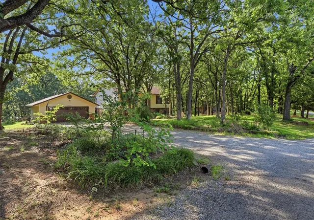 Photo 2 of Single family home for sale at 870776 S Hickory Ln, Chandler, OK 74834 | MLS# 1237604 | Listing updated on 2026-10-06