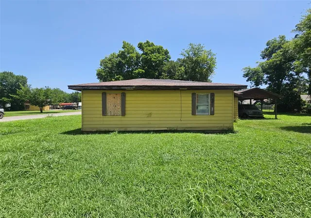 Homes for sale in Sulphur, OK | 1317 W Wapanucka Ave, Sulphur, OK 73086 | MLS# 1237609