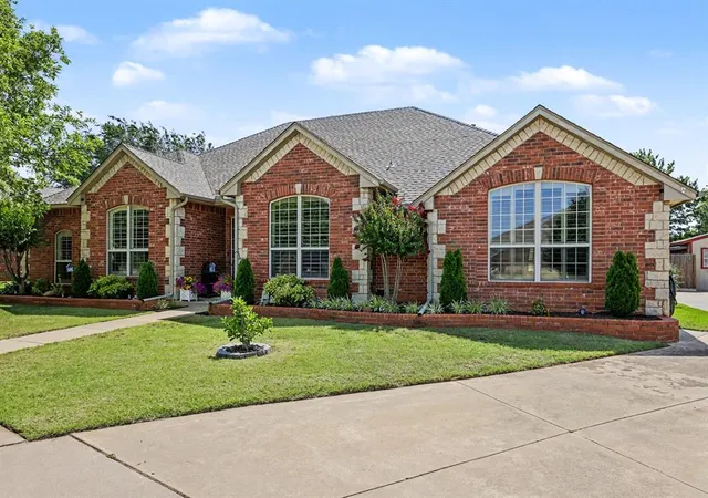 4th image of 425 Summit Wy, Norman, OK 73071 | MLS# 1237610