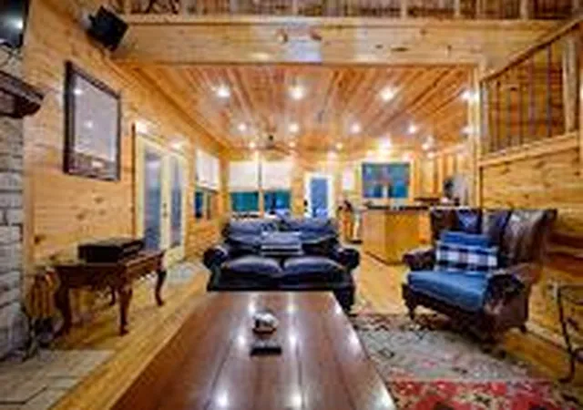 Homes for sale in Broken Bow, OK | 560 Southern Hills Cir, Broken Bow, OK 74728 | MLS# 1237620