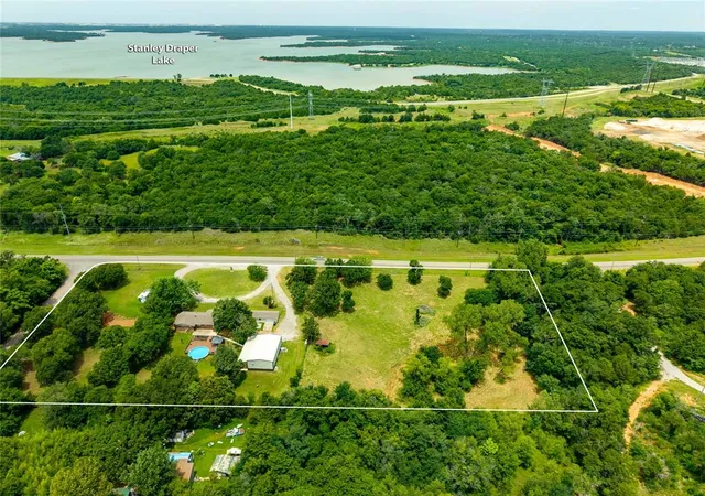 3rd image of 15008 Elm Creek Rd, Oklahoma City, OK 73165 | MLS# 1237630