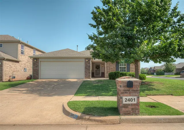 Photo 1 of Single family home for sale at 2401 Nw 194th Street, Edmond, OK 73012 | MLS# 1237645 | Listing updated on 2026-08-14