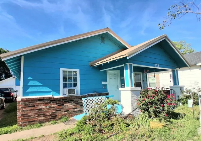 Homes for sale in Shawnee, OK | 618 W Wood St, Shawnee, OK 74801 | MLS# 1237658