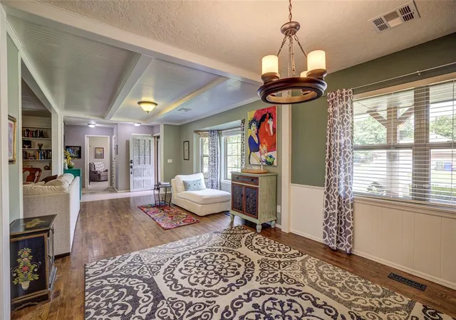 Photo 3 of Single family home for sale at 403 Bryarwood Dr, Norman, OK 73069 | MLS# 1237662 | Listing updated on 2026-08-26