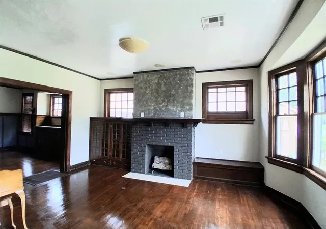 Photo 3 of Sale Pending at 1124 N Bdwy, Shawnee, OK 74801 | MLS# 1237668 | Listing updated on 2026-08-17