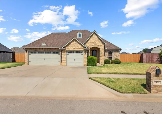 1st image of 1304 Crimson Dr, Weatherford, OK 73096 | MLS# 1237669