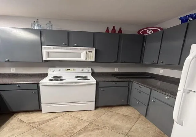 Photo 3 of Condo for sale at 2200 Classen Blvd #2134, Norman, OK 73071 | MLS# 1237673 | Listing updated on 2026-10-03