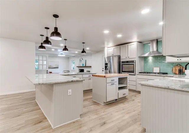 Photo 1 of Single family home for sale at 2712 Abbey Rd, Oklahoma City, OK 73120 | MLS# 1237675 | Listing updated on 2026-08-05