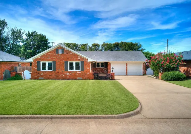 Photo 2 of Single family home for sale at 2712 Abbey Rd, Oklahoma City, OK 73120 | MLS# 1237675 | Listing updated on 2026-08-05
