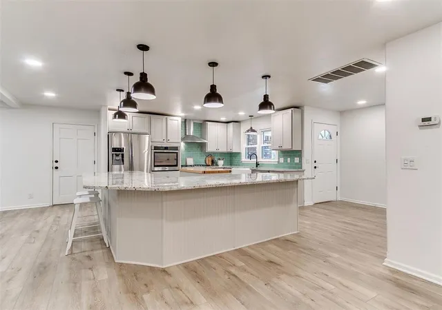 Photo 4 of Single family home for sale at 2712 Abbey Rd, Oklahoma City, OK 73120 | MLS# 1237675 | Listing updated on 2026-08-05