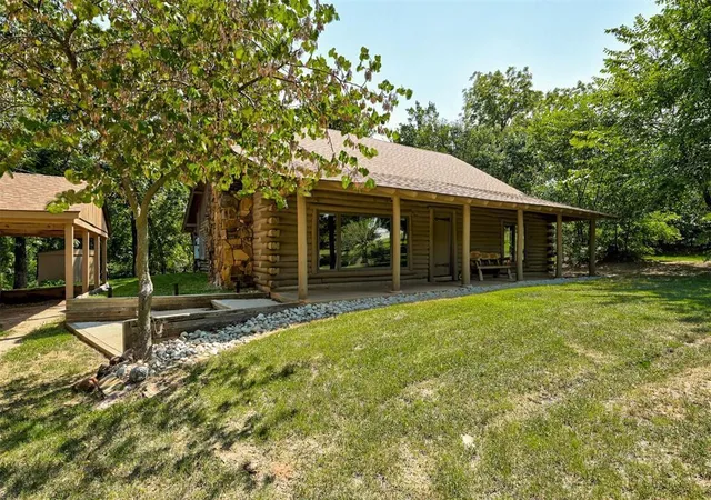 Photo 1 of Single family home for sale at 13200 Anita Ln, Edmond, OK 73034 | MLS# 1237684 | Listing updated on 2026-07-03