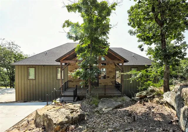 Photo 2 of Sale Pending at 420050 E 1203 Road, Eufaula, OK 74432 | MLS# 1237700 | Listing updated on 2026-09-01