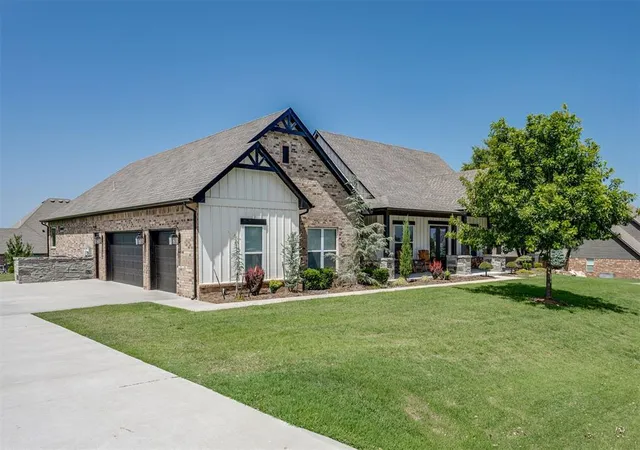 Homes for sale in Newcastle, OK | 2101 Nw 36th St, Newcastle, OK 73065 | MLS# 1237701