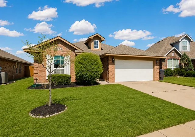 2nd image of 18432 Camborne Ave, Edmond, OK 73012 | MLS# 1237708