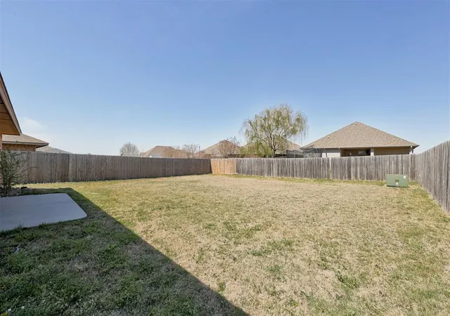 41st image of 18432 Camborne Ave, Edmond, OK 73012 | MLS# 1237708