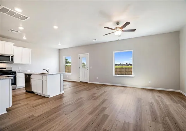 3rd image of 1900 Palmatum Rd, El Reno, OK 73036 | MLS# 1237716