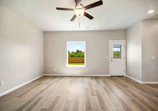 5th image of 1810 Palmatum Rd, El Reno, OK 73036 | MLS# 1237719