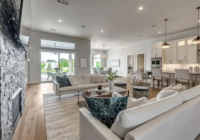 Photo 4 of Single family home for sale at 15113 Salem Crk Pl, Edmond, OK 73013 | MLS# 1237740 | Listing updated on 2026-09-02