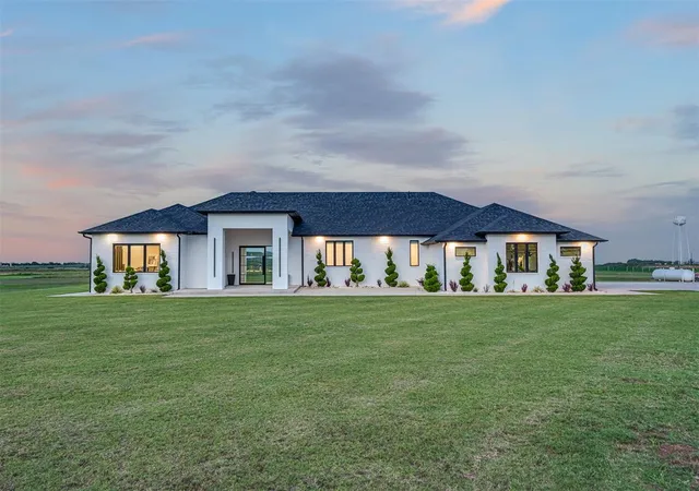 1st image of 24400 N Council Rd, Edmond, OK 73025 | MLS# 1237744