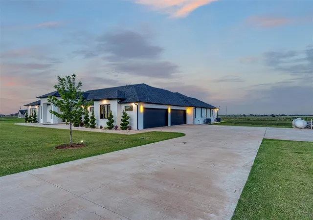 2nd image of 24400 N Council Rd, Edmond, OK 73025 | MLS# 1237744