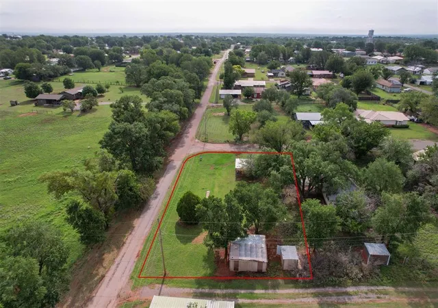 Homes for sale in Sayre, OK | 1113 N 7Th St, Sayre, OK 73662 | MLS# 1237753