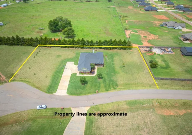 2nd image of 25380 Peridot Pl, Cashion, OK 73016 | MLS# 1237754