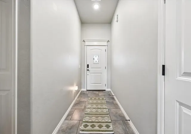 5th image of 2401 Ryder Dr, Yukon, OK 73099 | MLS# 1237756