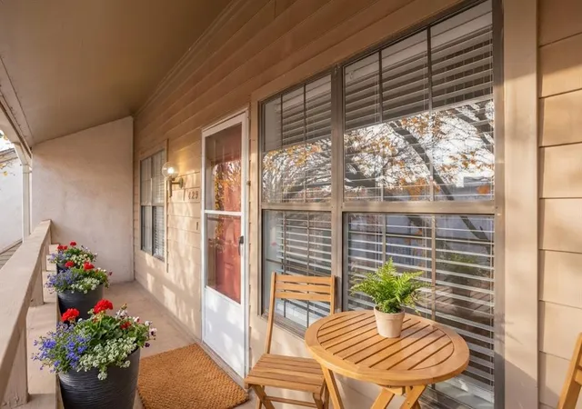 Photo 3 of Condo for sale at 11120 Stratford Dr #429, Oklahoma City, OK 73120 | MLS# 1237758 | Listing updated on 2026-09-19