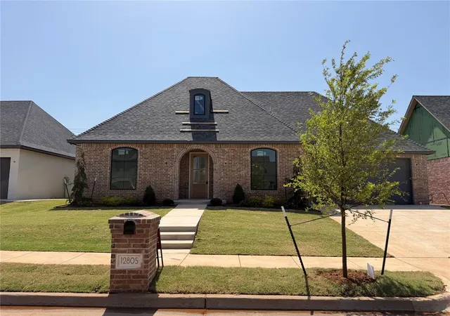 Homes for sale in Oklahoma City, OK | 12805 Cobblestone Curve Rd, Oklahoma City, OK 73142 | MLS# 1237762