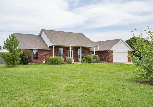 Photo 2 of Single family home for sale at 3227 Smokey Bnd Ridge, Piedmont, OK 73078 | MLS# 1237771 | Listing updated on 2026-08-24