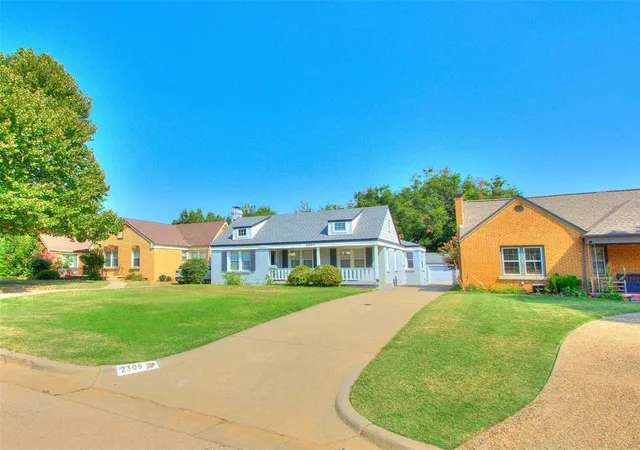 4th image of 2305 Nw 28Th St, Oklahoma City, OK 73107 | MLS# 1237778