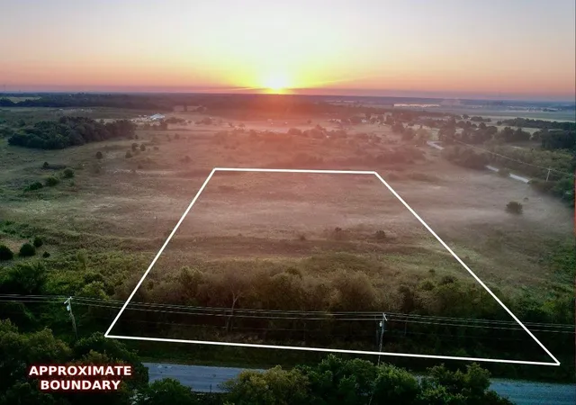 3rd image of 0002 N Peebly Rd, Harrah, OK 73045 | MLS# 1237786