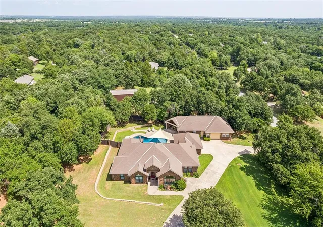 1st image of 515 Freedom Rd, Edmond, OK 73025 | MLS# 1237788