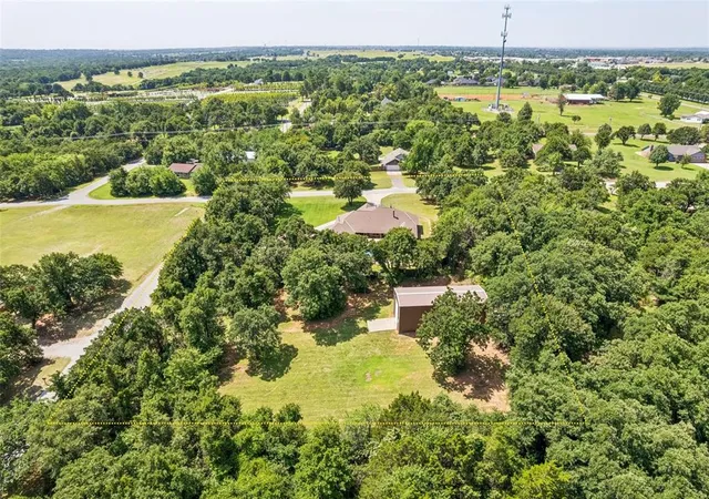 46th image of 515 Freedom Rd, Edmond, OK 73025 | MLS# 1237788