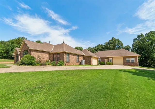 5th image of 515 Freedom Rd, Edmond, OK 73025 | MLS# 1237788