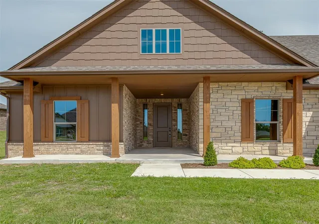 Single family home for sale at 10201 Baldwind Ln, Oklahoma City, OK 73169 | MLS# 1237789