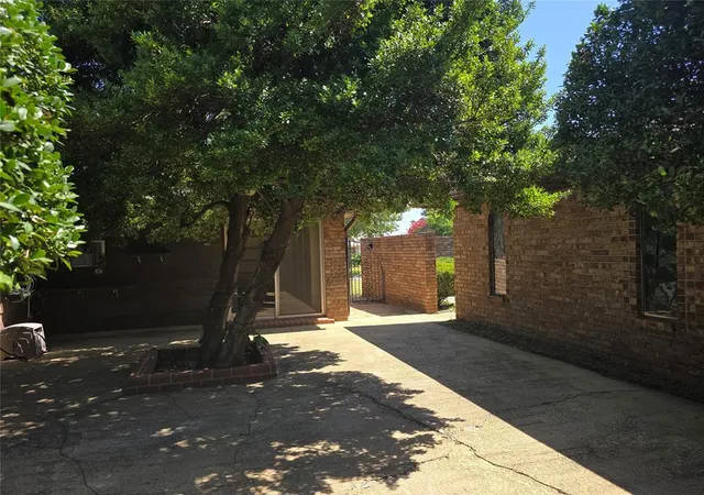 Photo 3 of Single family home for sale at 1324 SW 72nd Street, Oklahoma City, OK 73159 | MLS# 1237801 | Listing updated on 2026-08-31