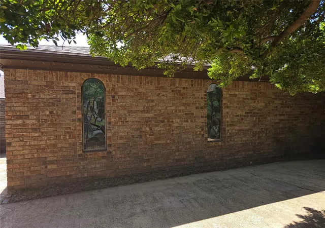 Photo 4 of Single family home for sale at 1324 SW 72nd Street, Oklahoma City, OK 73159 | MLS# 1237801 | Listing updated on 2026-08-31