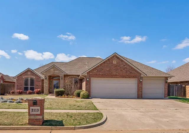 Photo 1 of Single family home for sale at 2113 Mulberry Crk Ave, Yukon, OK 73099 | MLS# 1237810 | Listing updated on 2026-09-23