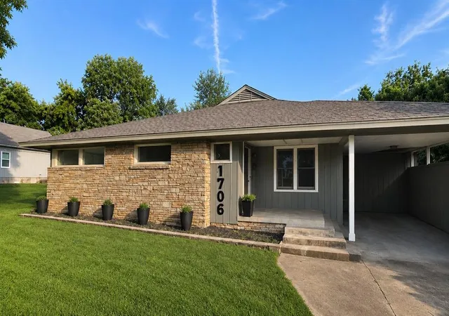 Homes for sale in Ardmore, OK | 1706 Broadway Pl, Ardmore, OK 73401 | MLS# 1237816