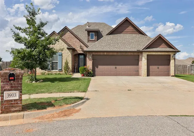 Photo 2 of Single family home for sale at 3903 Catalina Ct, Norman, OK 73072 | MLS# 1237832 | Listing updated on 2026-10-07