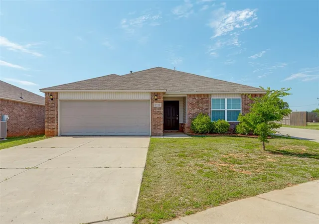 Homes for sale in Oklahoma City, OK | 1720 Castle St, Oklahoma City, OK 73120 | MLS# 1237843